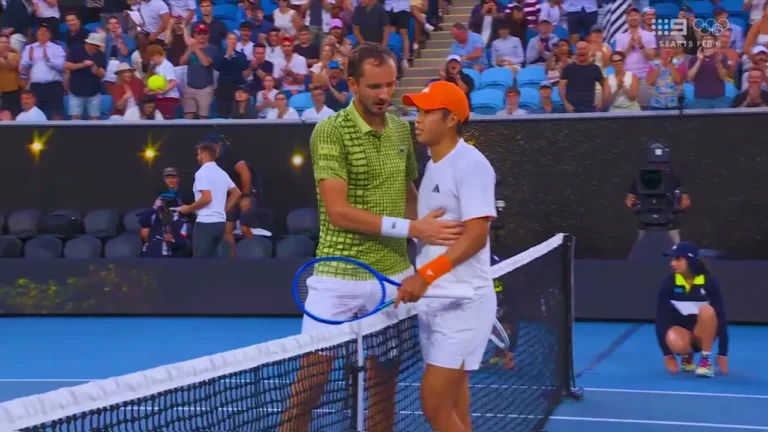 Teenage Star Learnen Tien Stuns Daniil Medvedev at the Australian Open